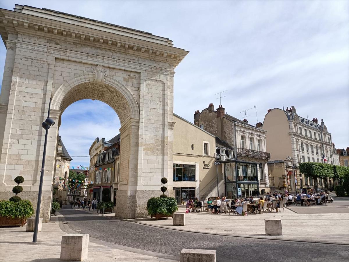 Nevers A La Porte De Paris מראה חיצוני תמונה